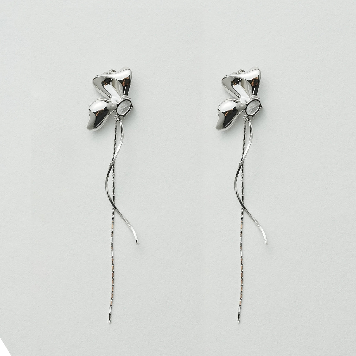 蝶のフリンジイヤリング