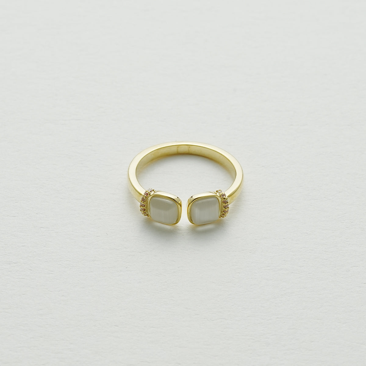 キャッツアイオープンリング