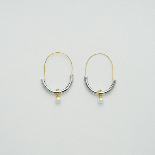 淡水パールのコンビカラーイヤリング