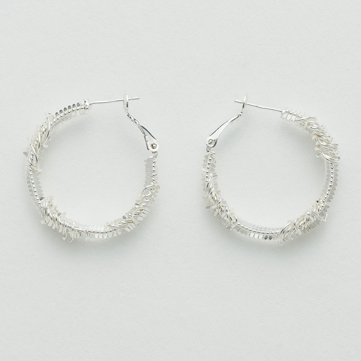 波の光イヤーカフ