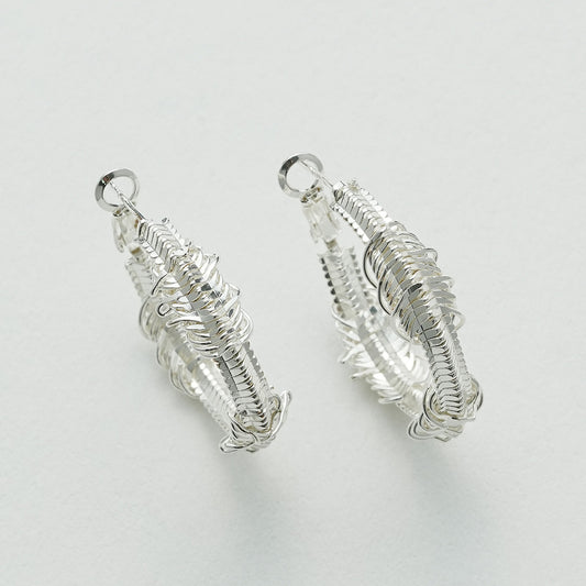 波の光イヤーカフ