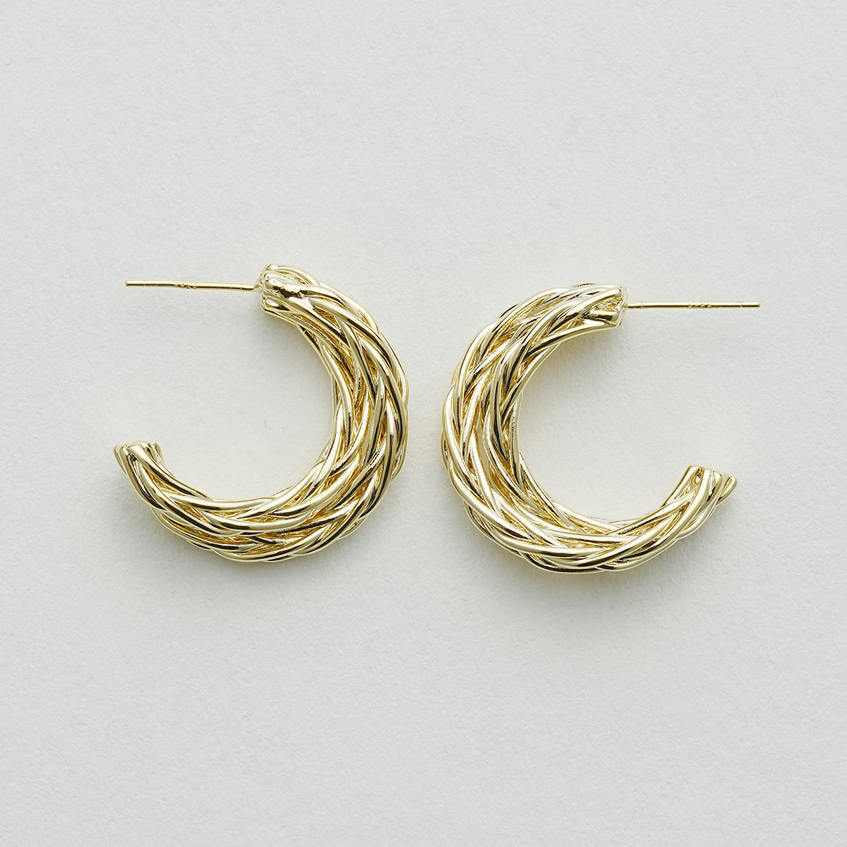 シンプルなイヤーカフ