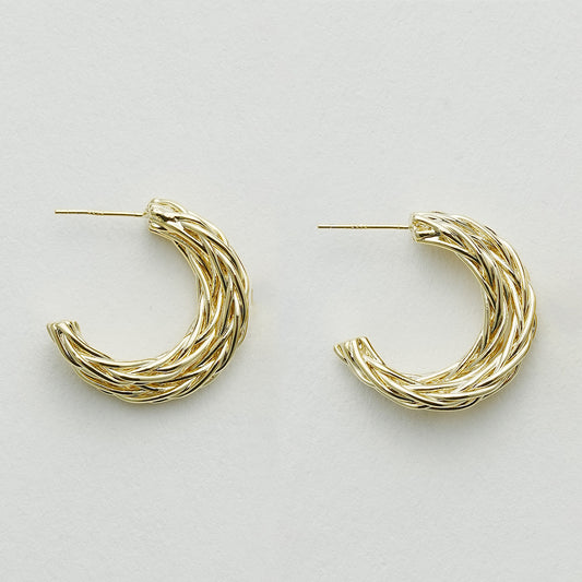 シンプルなイヤーカフ